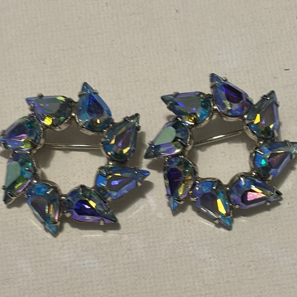 Vintage Stunning Pair of AB Rhinestone Brooches - Picture 6 of 10
